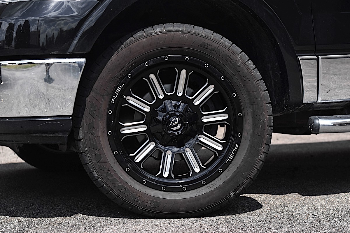 Lincoln Mark LT with Fuel 1-Piece Wheels Hardline - D620